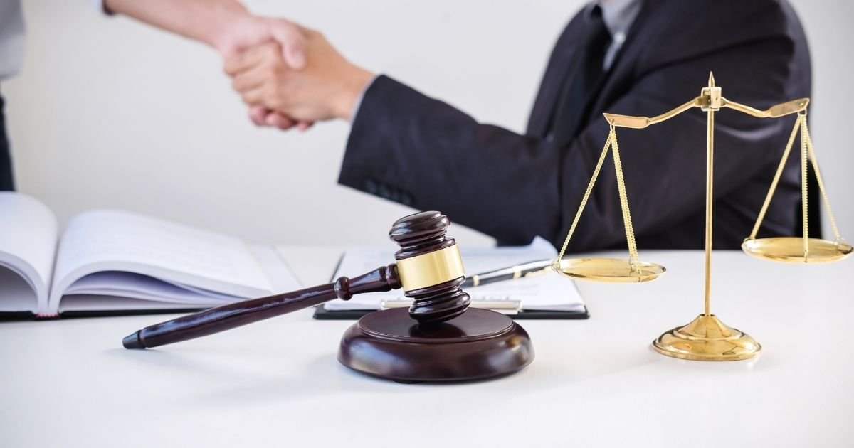 Blog Upadhayuncut Lessons Only an Experience Based Law Consultant Can Teach Your Business